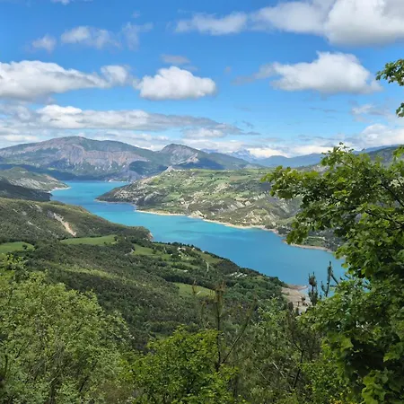 Le Meleze Chez Kama Laya * Méolans